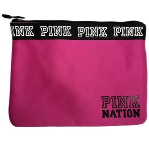 Victoria Secret's PINK Women's WET BAG. In excellent condition.